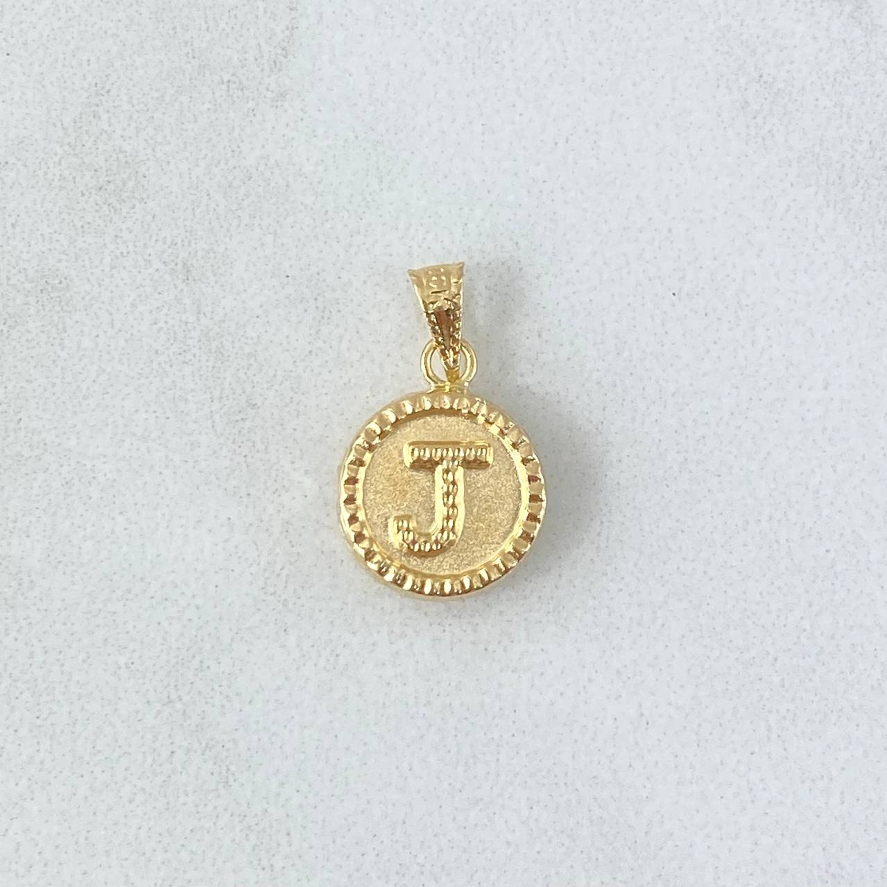 Pendant Letter J Matte 0.6gr / 1.7cm / Yellow Gold 18K Bordered Circle