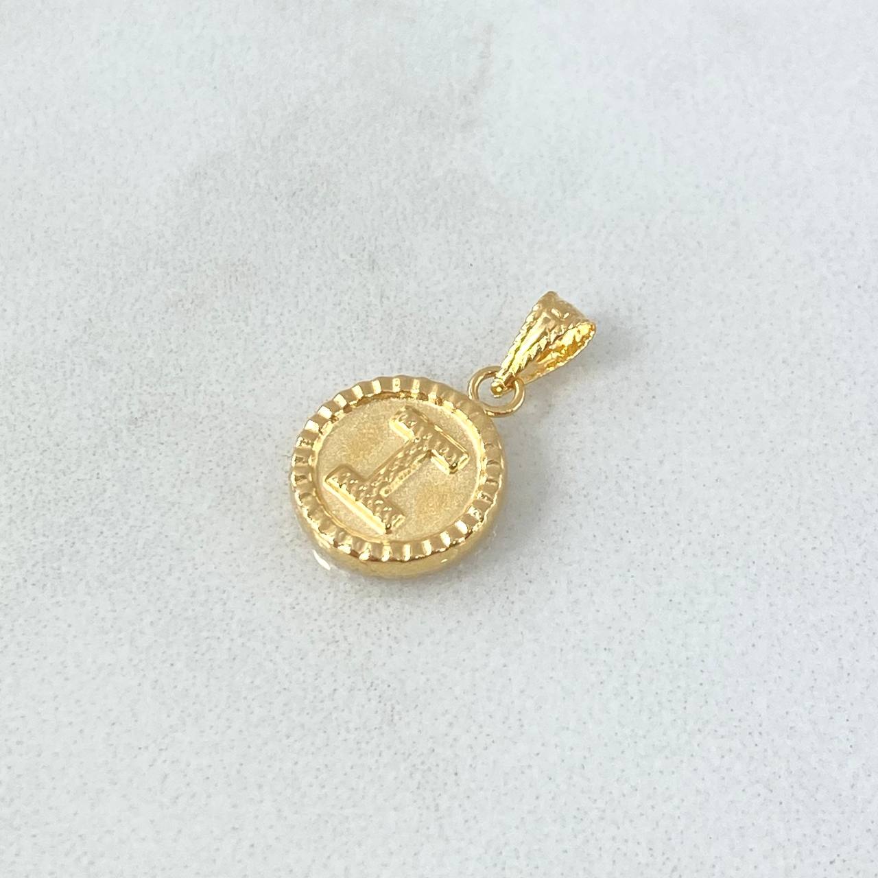 Dije Letra I Mate 0.55 g / 1/2 in Oro Amarillo 18K