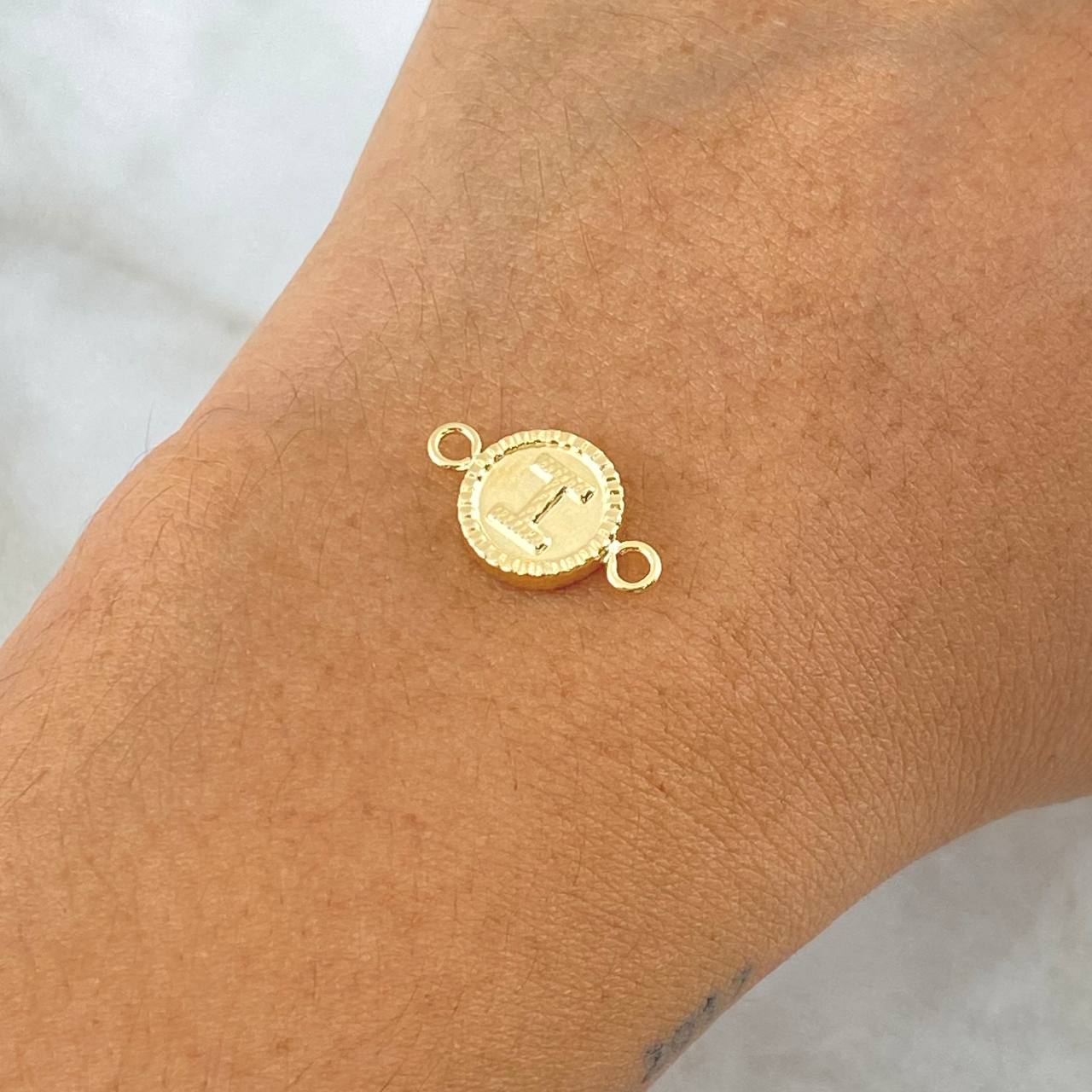Charm Letter I Matte 0.6gr / 1.7cm / Circular Edged 18K Yellow Gold