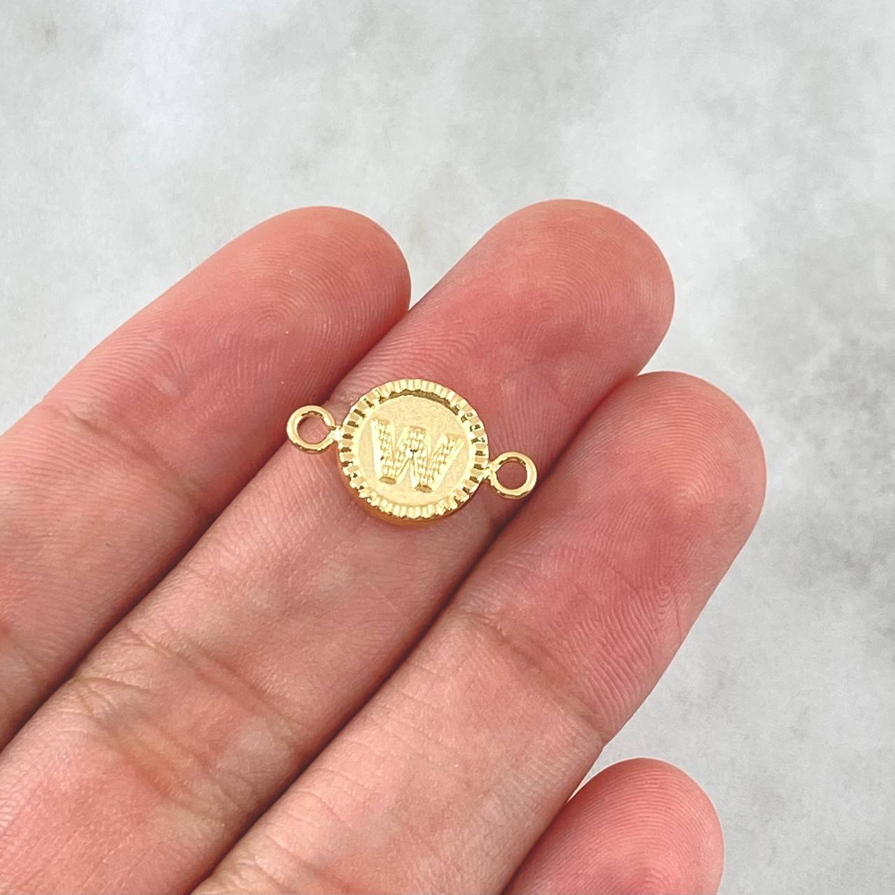 Charm Letter W Matte 0.55gr / 1.7cm-Outlined Circle 18K Yellow Gold