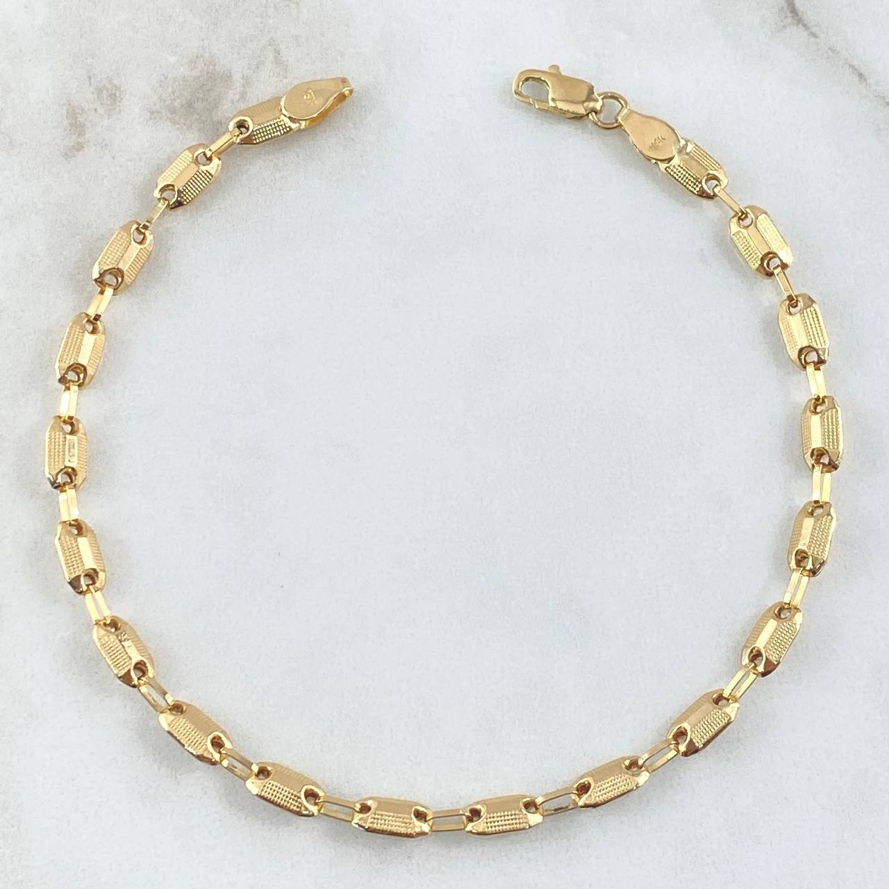 Pulso Rustico Barril Bi-Texturizado 4.5gr / 21.5cm / 4mm Liso Punteado Oro Amarillo 18K