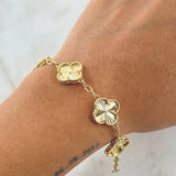 Classic Link Bracelet Clover VCyA 11.9gr / 18cm / 2.7mm Diamond Cut 18K Yellow Gold ©