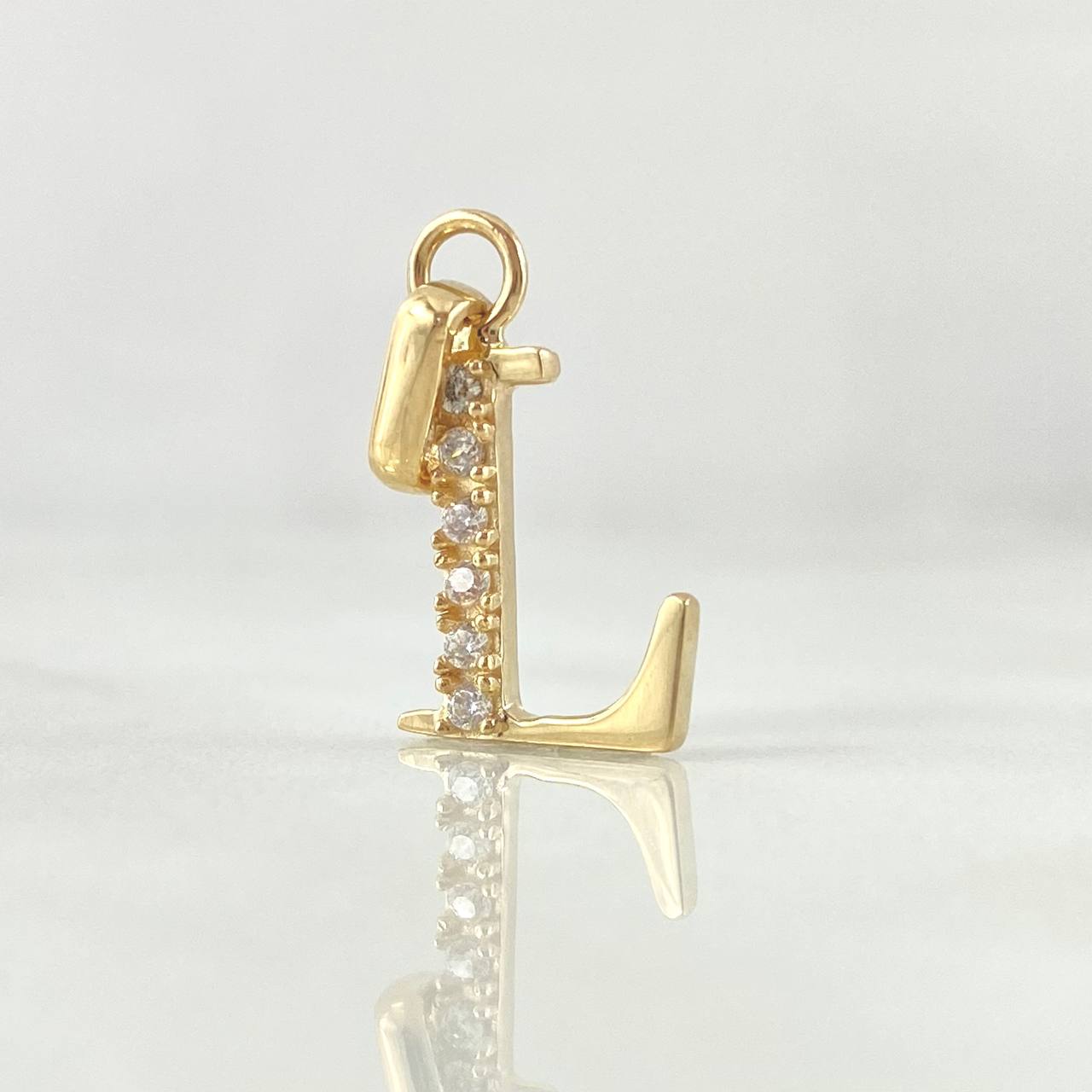 Dije Letra L 1.2gr / 2cm / Circones Blancos Oro Amarillo 18K ©