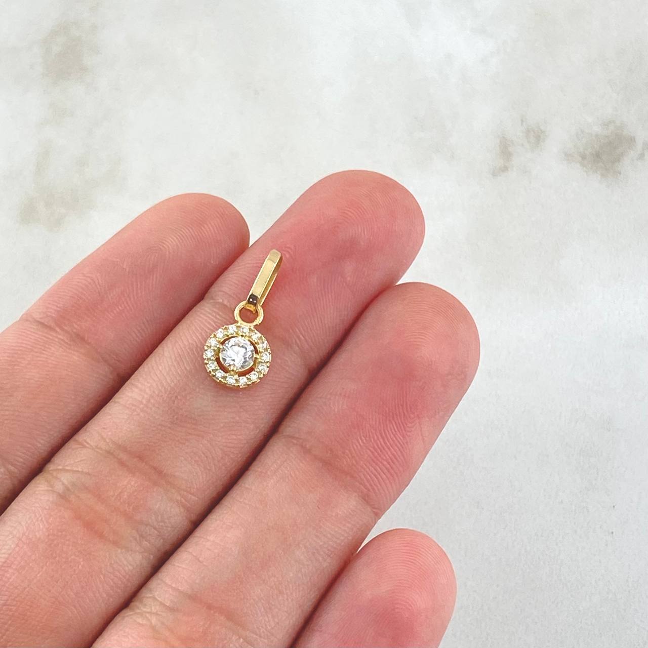 Pendant Halo 0.8gr / 2cm / White Zircons 18K Yellow Gold