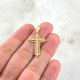 Dije Cruz 2.1gr / 3.4cm / Lisa Circones Blancos Oro Amarillo 18K
