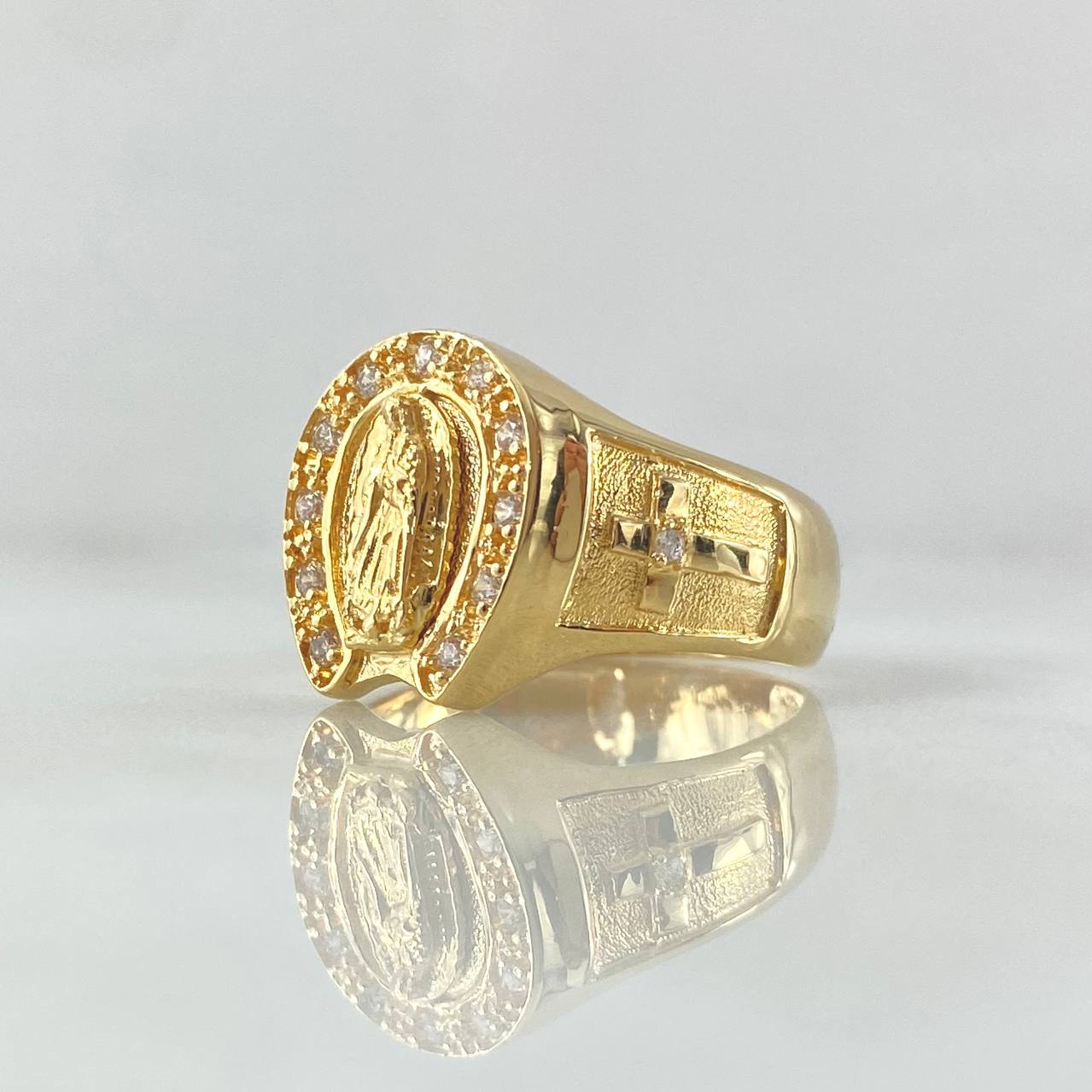 Anillo Virgen Guadalupe 7.15gr / T10 / Circones Blancos Oro Amarillo 18K