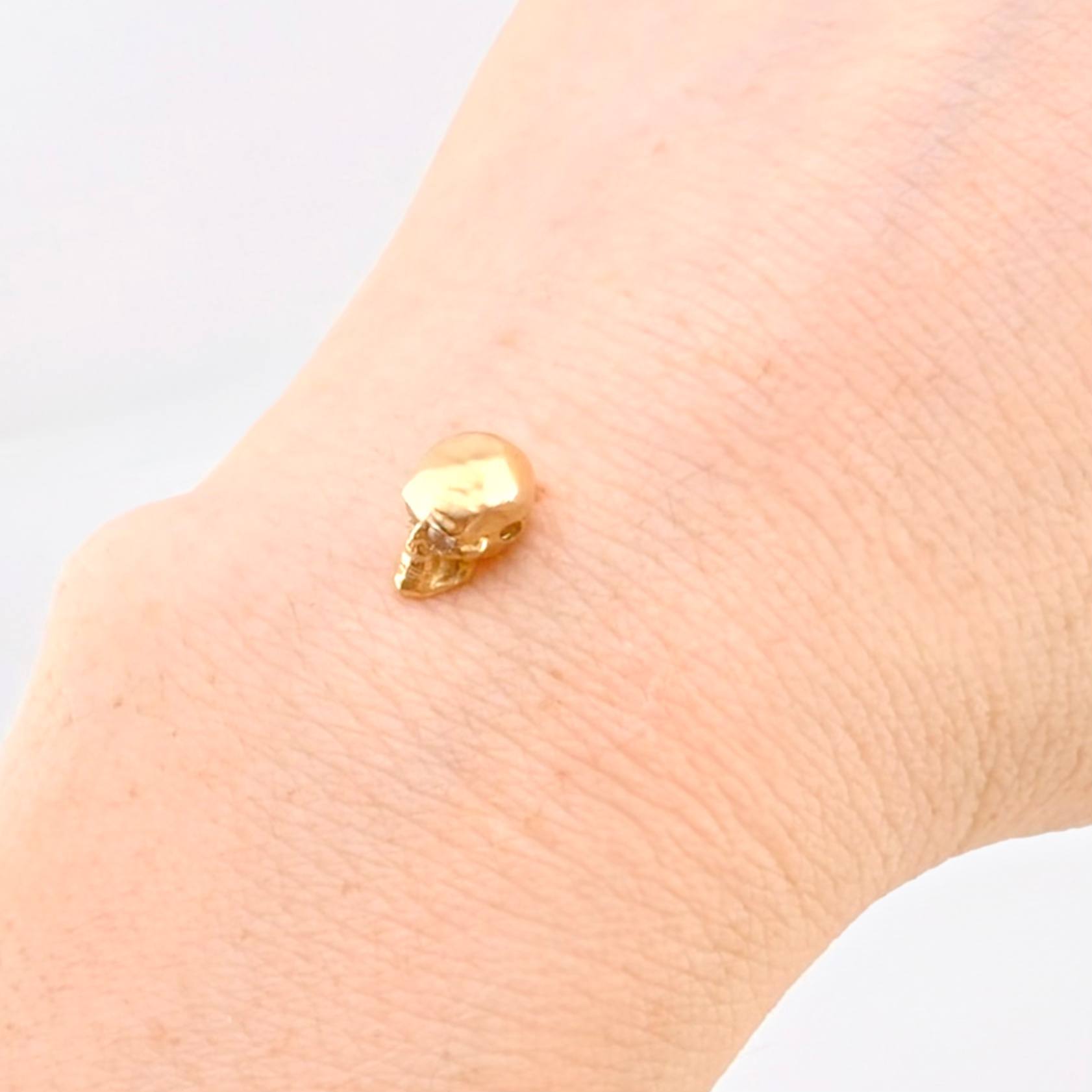 Herraje Calavera 3.4gr / 1/2 in / 5mm Oro Amarillo 18K ©