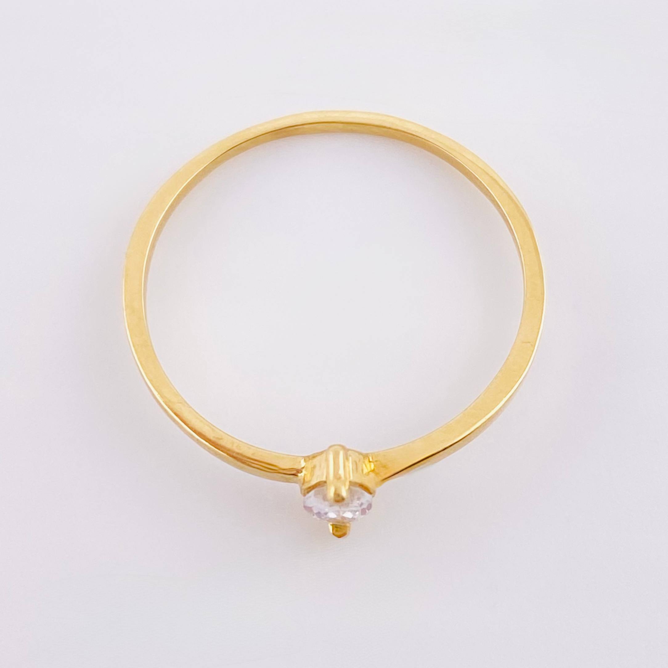 Anillo Solitario Gota 1gr / T6 3/4 / Oro Amarillo 18K