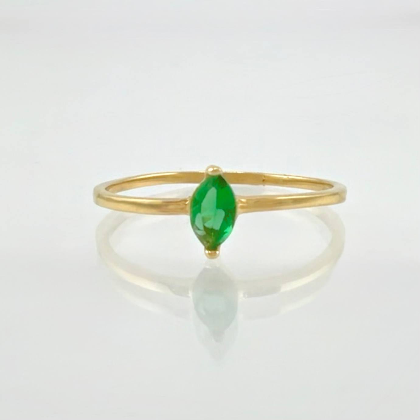 Anillo Solitario Gota 0.9gr / T6 1/4 / Oro Amarillo 18K *