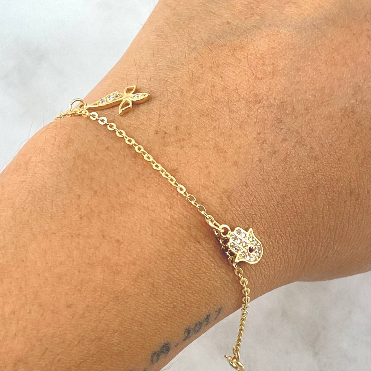 Classic Link Bracelet 2.3gr / 18cm / "Hamsa Hand - Butterfly - Letter S" 18K Yellow Gold ©