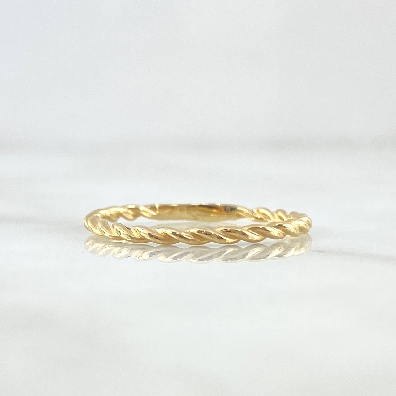 Spiral Ring 1.25gr / Size 7 1/4 / 18K Gold ©