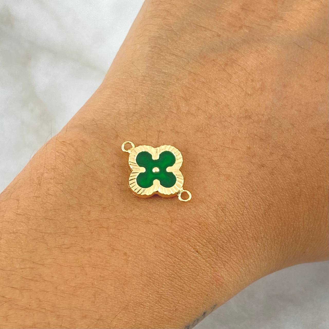 Charm Clover VCyA 1gr / 2cm / Diamond Cut Green Gold Yellow 18K Resin