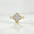 Herraje Trebol VCyA 0.55gr / 1.5cm / Borde Punteado Resina Blanca Oro Amarillo 18K ©