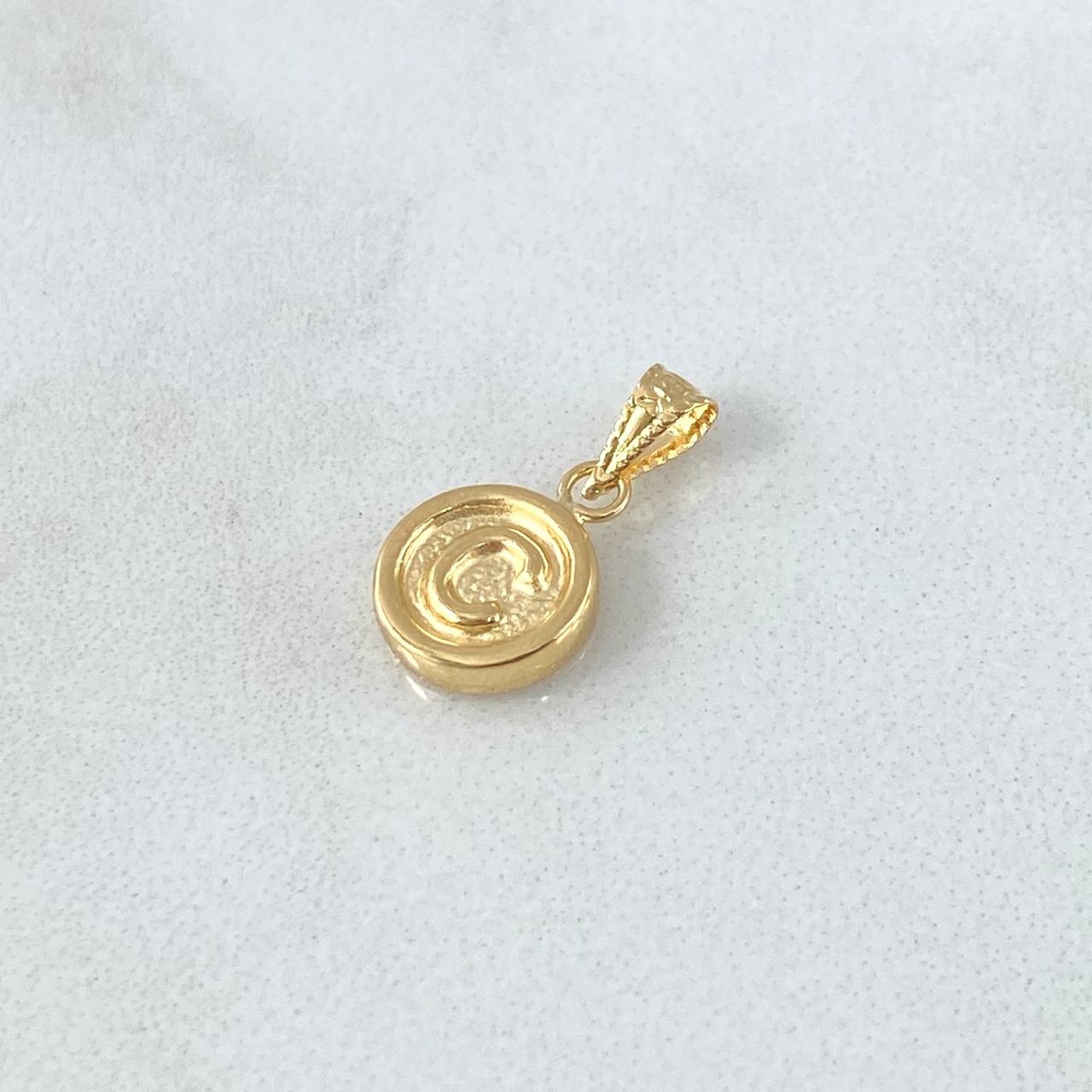 Pendant Round Letter C 0.4gr / 1.5cm / Edged-Die-Cut-Smooth Edge Charger 18K Yellow Gold