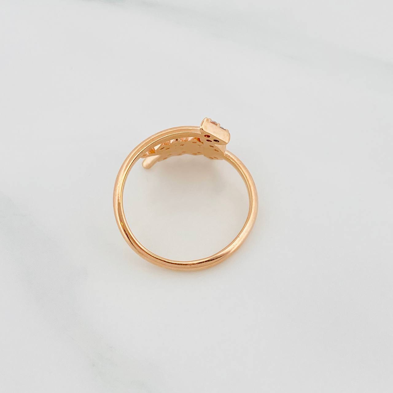 Anillo Flecha 4.2g / T8 Oro Rosa 18K