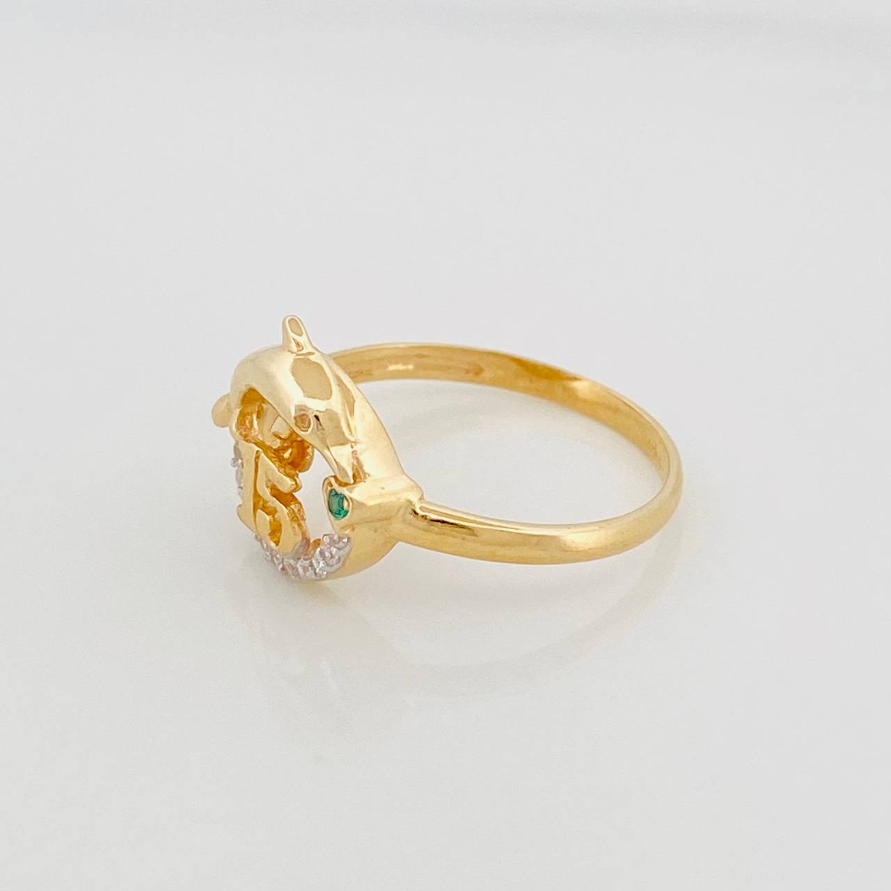 Anillo 15 's Delfín 2.2g / T6 1/2 Dos Oros Amarillo Blanco 18K