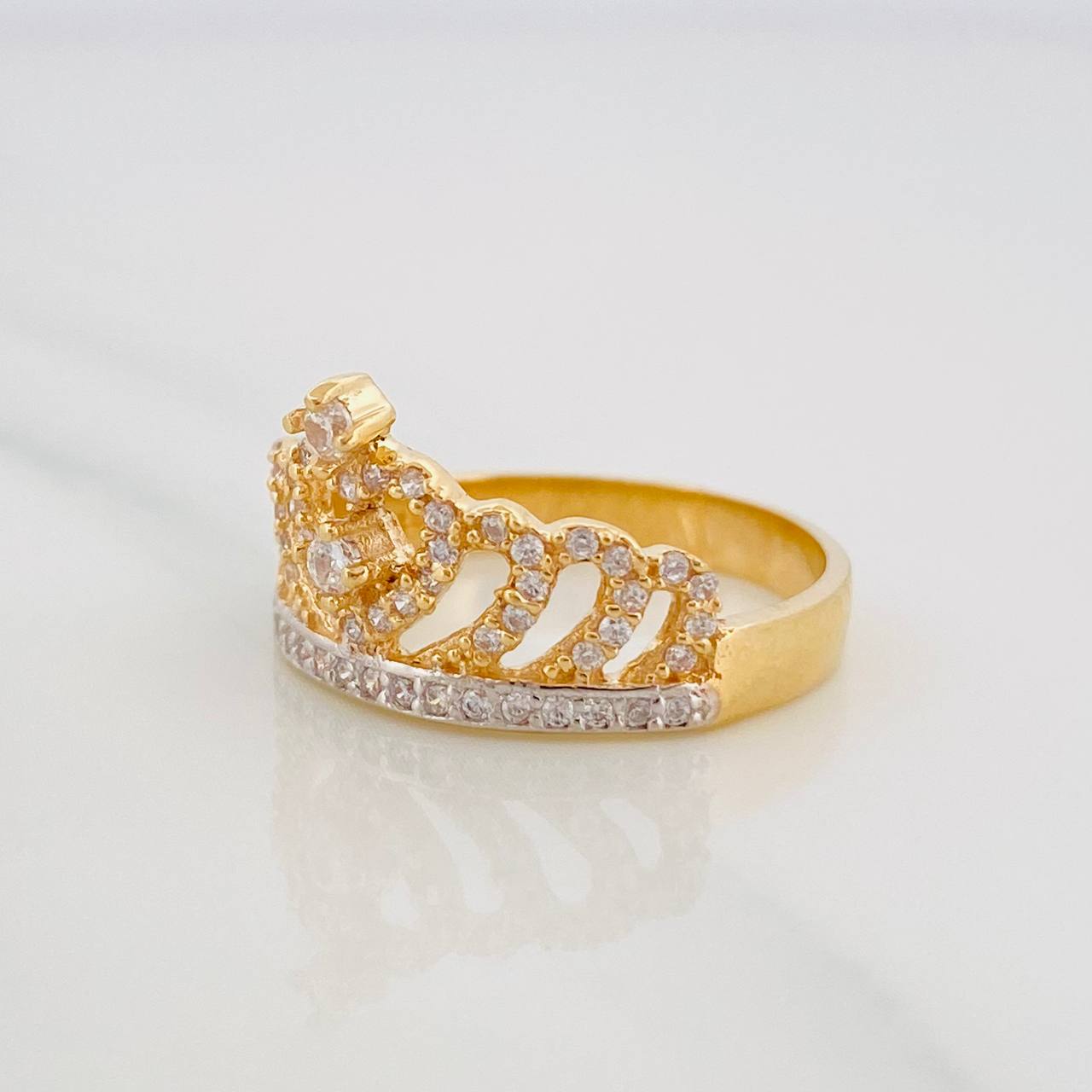Anillo Corona 3.35g / T7 Dos Oros Amarillo Blanco 18K