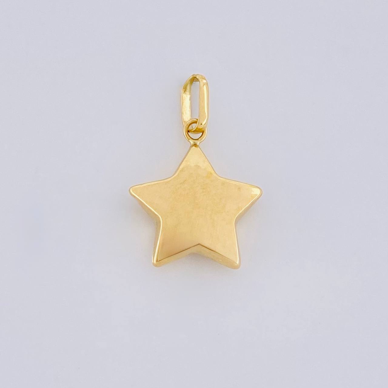 Dije Estrella 0.85g / 3/4 in Oro Amarillo 18K