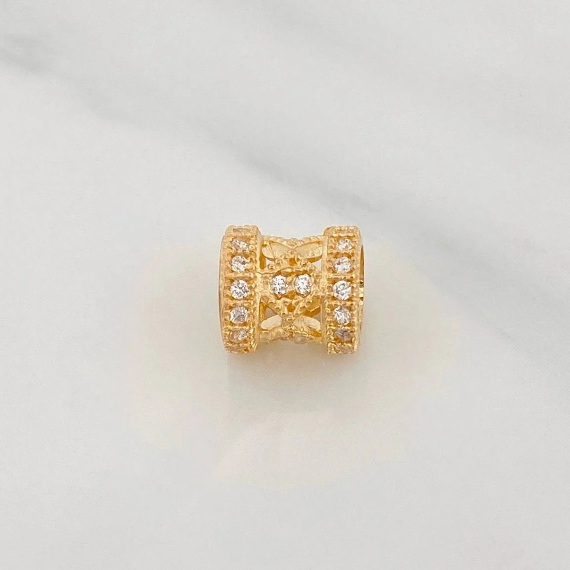Charm Cylinder 1.1g / 1/4 in Yellow Gold 18K