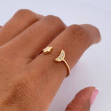Star Moon Hug Ring 1.55gr / Size 5 1/2 / White Zircons 18K Yellow Gold &