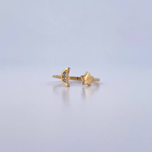 Star Moon Hug Ring 1.75gr / Size 7 1/2 / White Zircons 18K Yellow Gold &