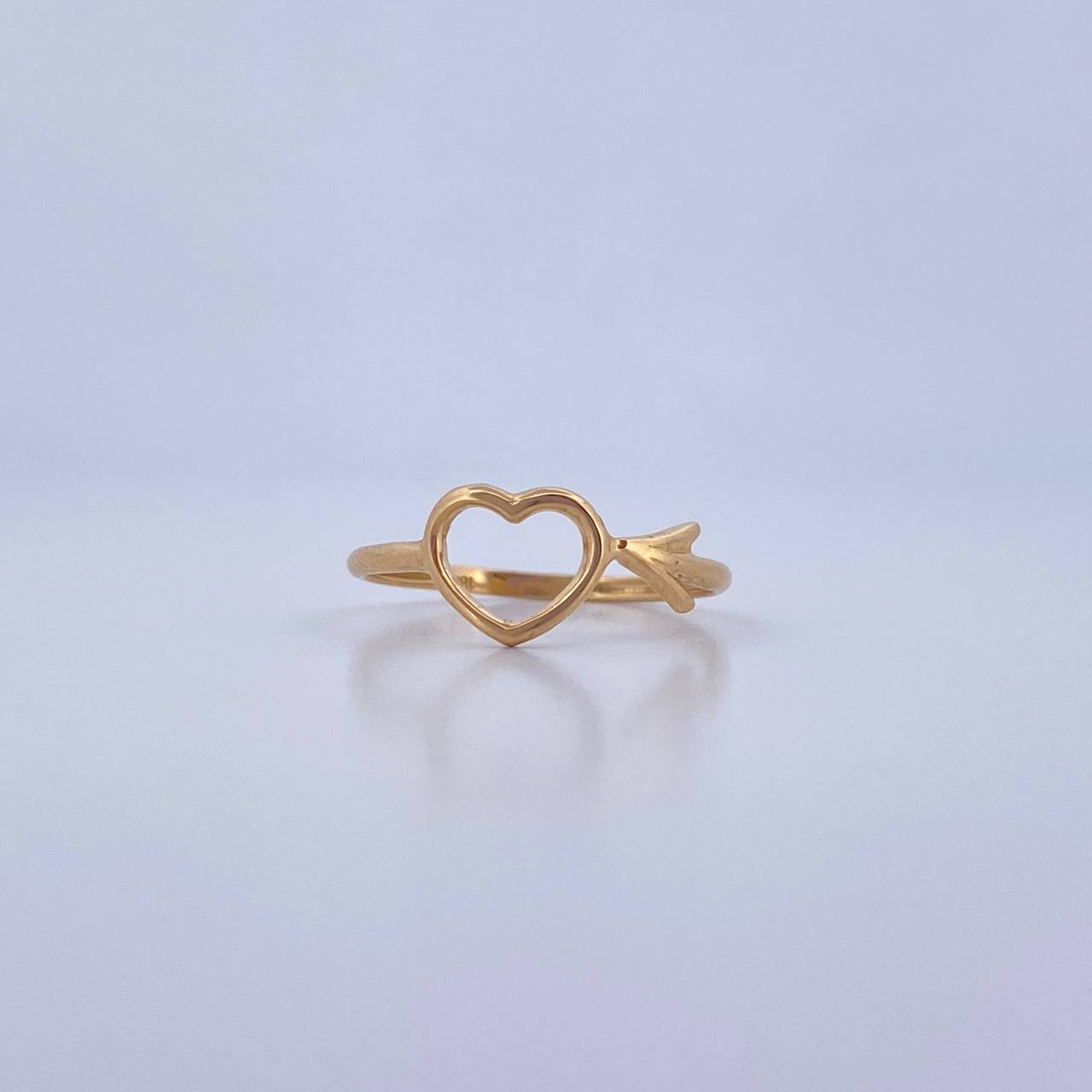 Heart Silhouette Ring 1.25gr / Size 6 1/4 / Smooth 18K Yellow Gold &