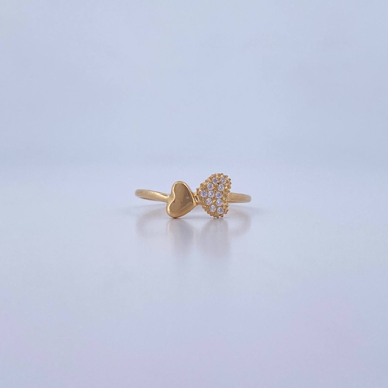 Hearts Ring 1.15gr / Size 5 3/4 / White Zircons 18K Yellow Gold &