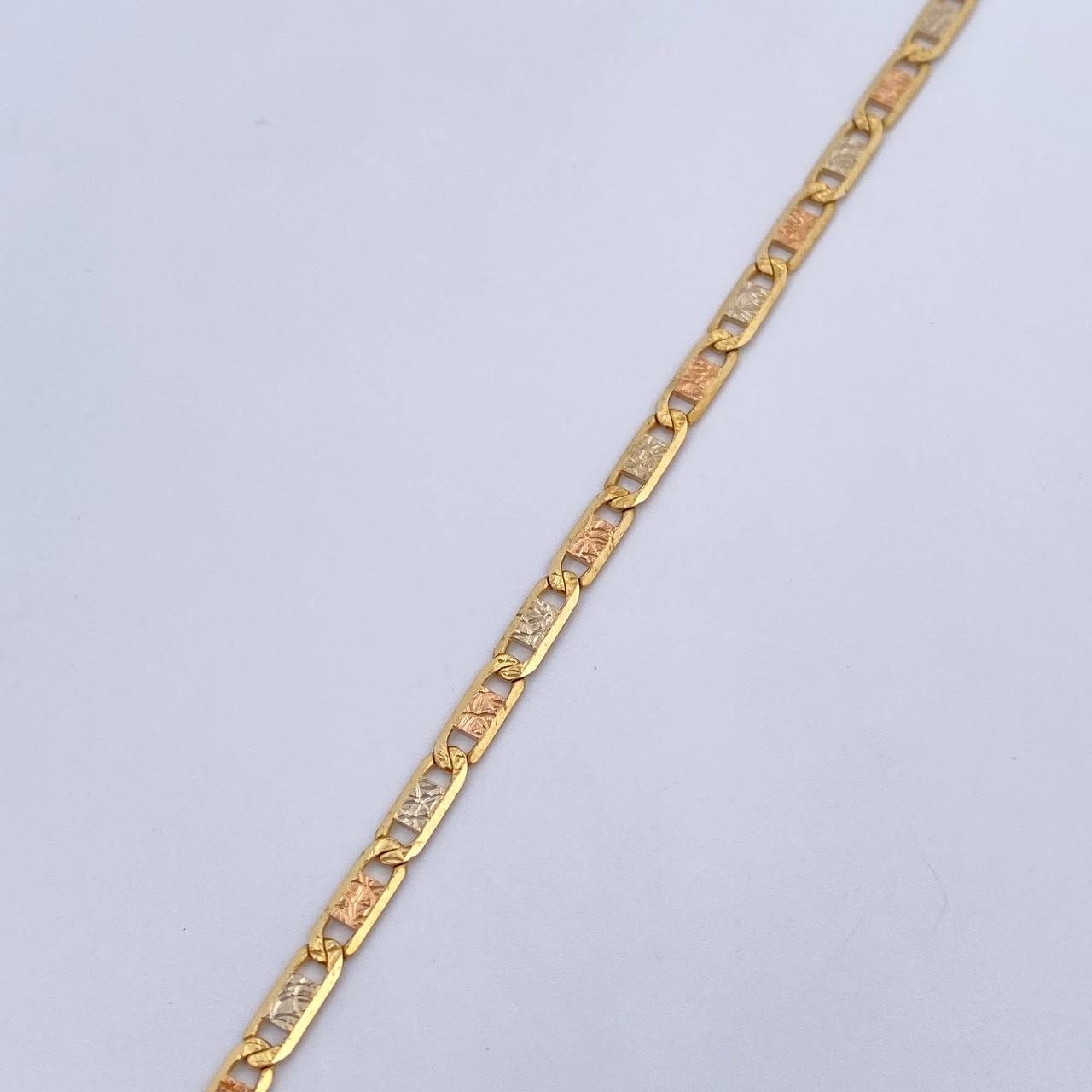 Pulso Escalera Plana 3.8gr / 19cm / 2.5mm Dimantado Tres Oros +3 18K &