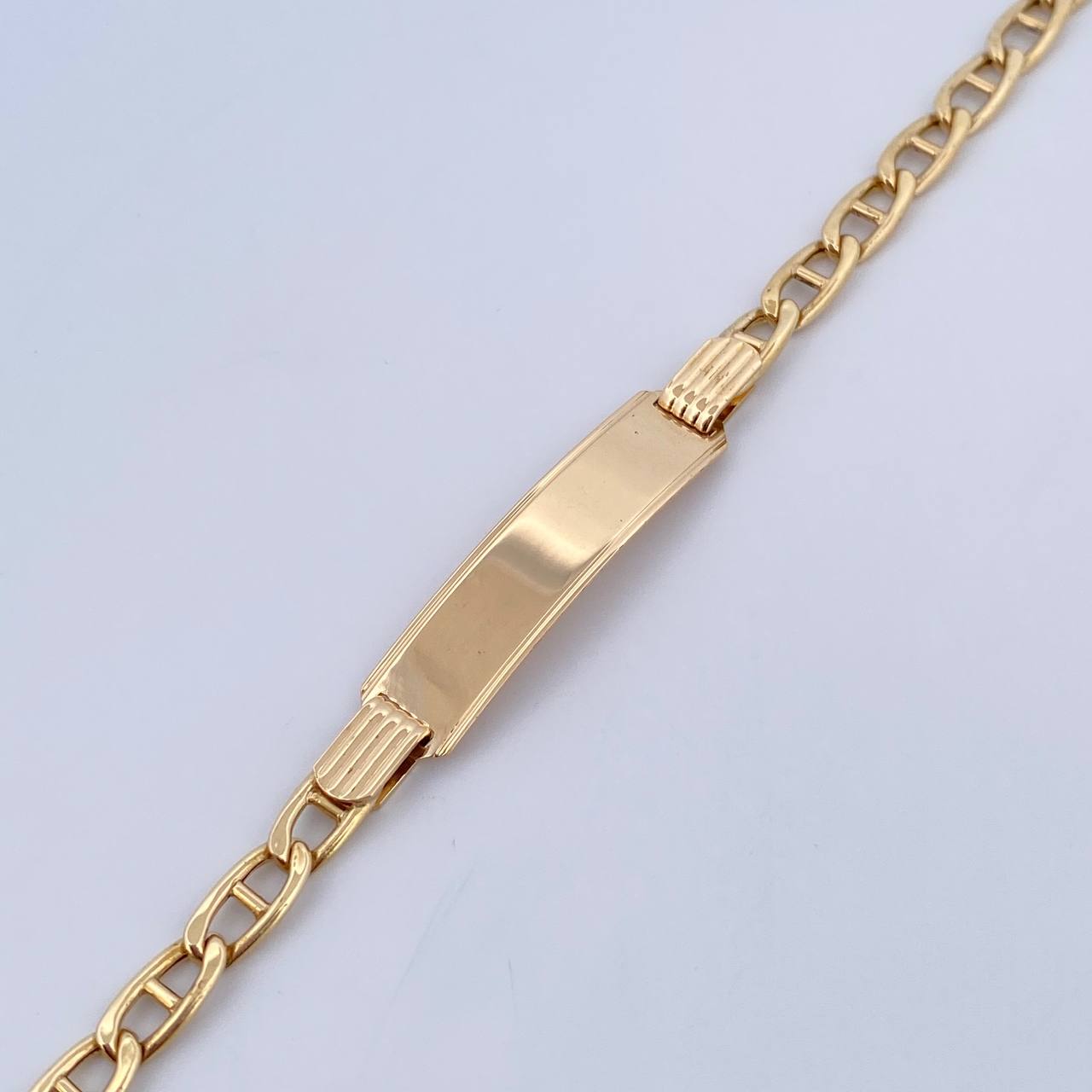 Flat Mariner Bracelet 8.3gr / 21.8cm / 4.4mm Curved Rectangular Plate Yellow Gold +3 18K &