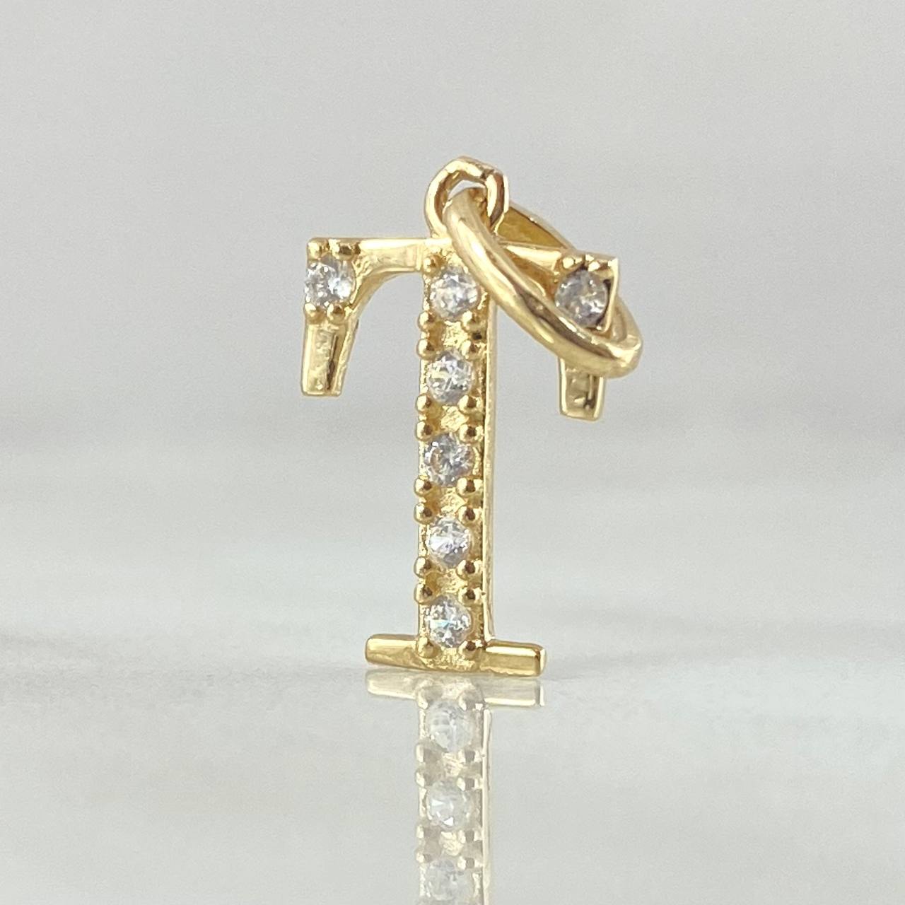 Dije Letra T 0.7gr / 3/4 in / Oro Amarillo 18K *