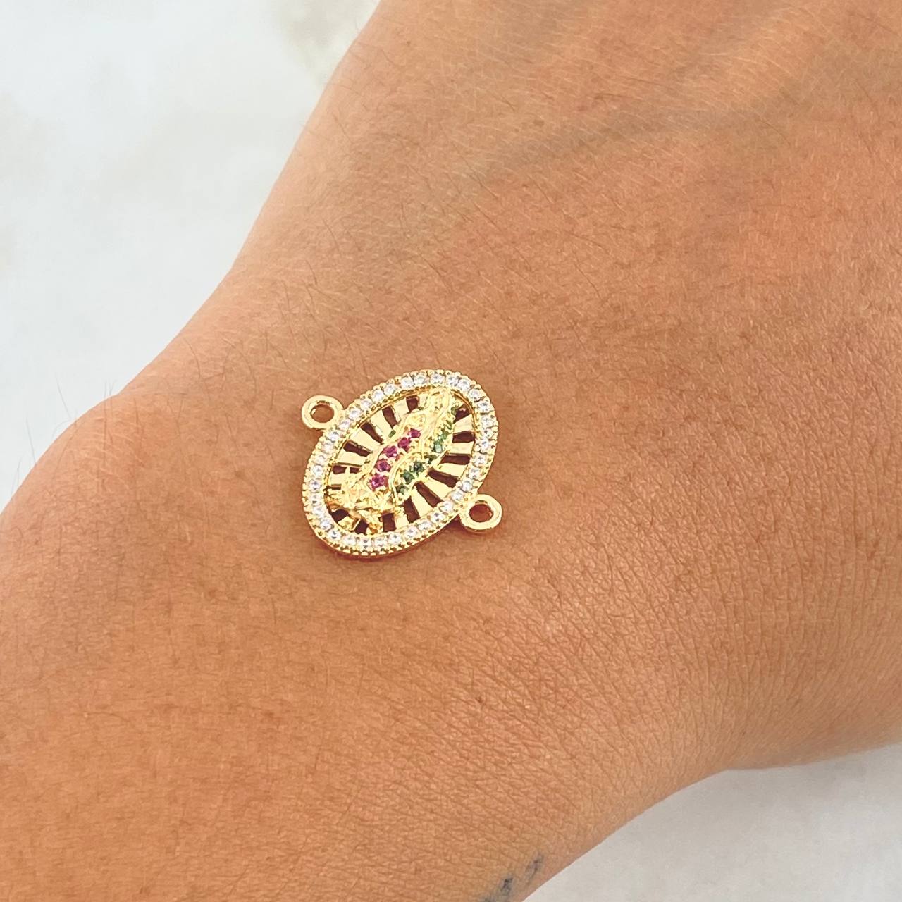 Charm Virgen De Guadalupe Oval 2.25gr / 1.8cm / White - Green - Fuchsia Zircons 18K Yellow Gold *