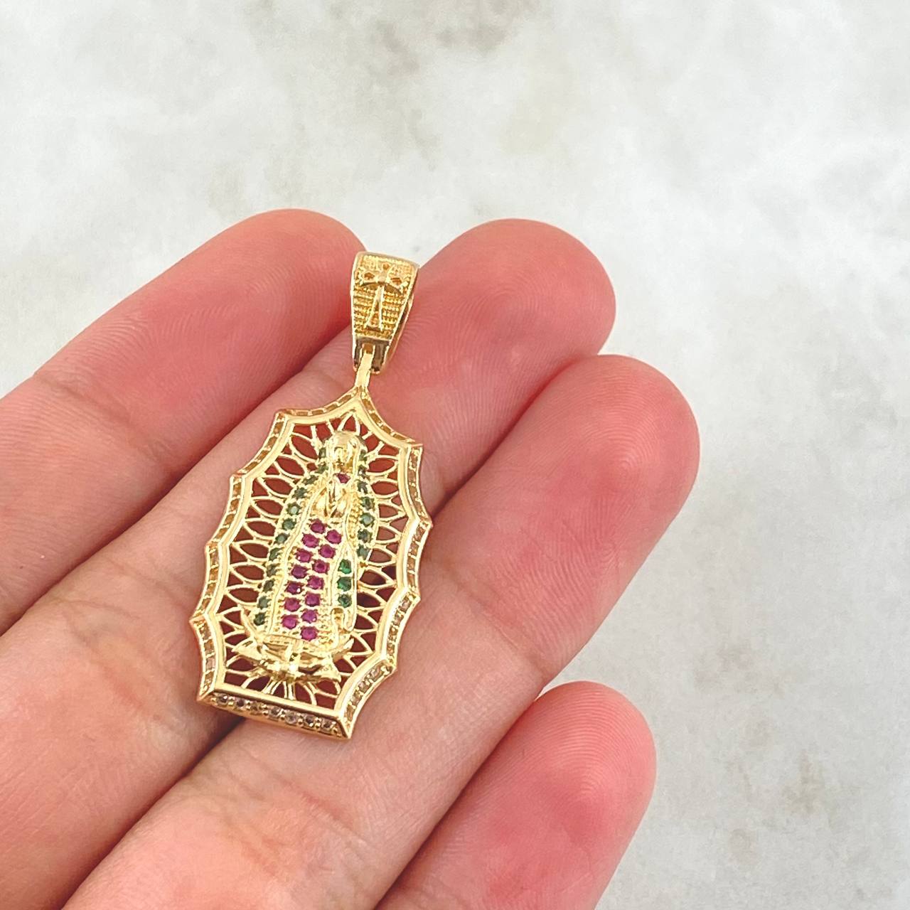 Pendant Virgin Guadalupe Filigree 4.7gr / 4.1cm / White Green Fuchsia Zircons 18K Yellow Gold ©