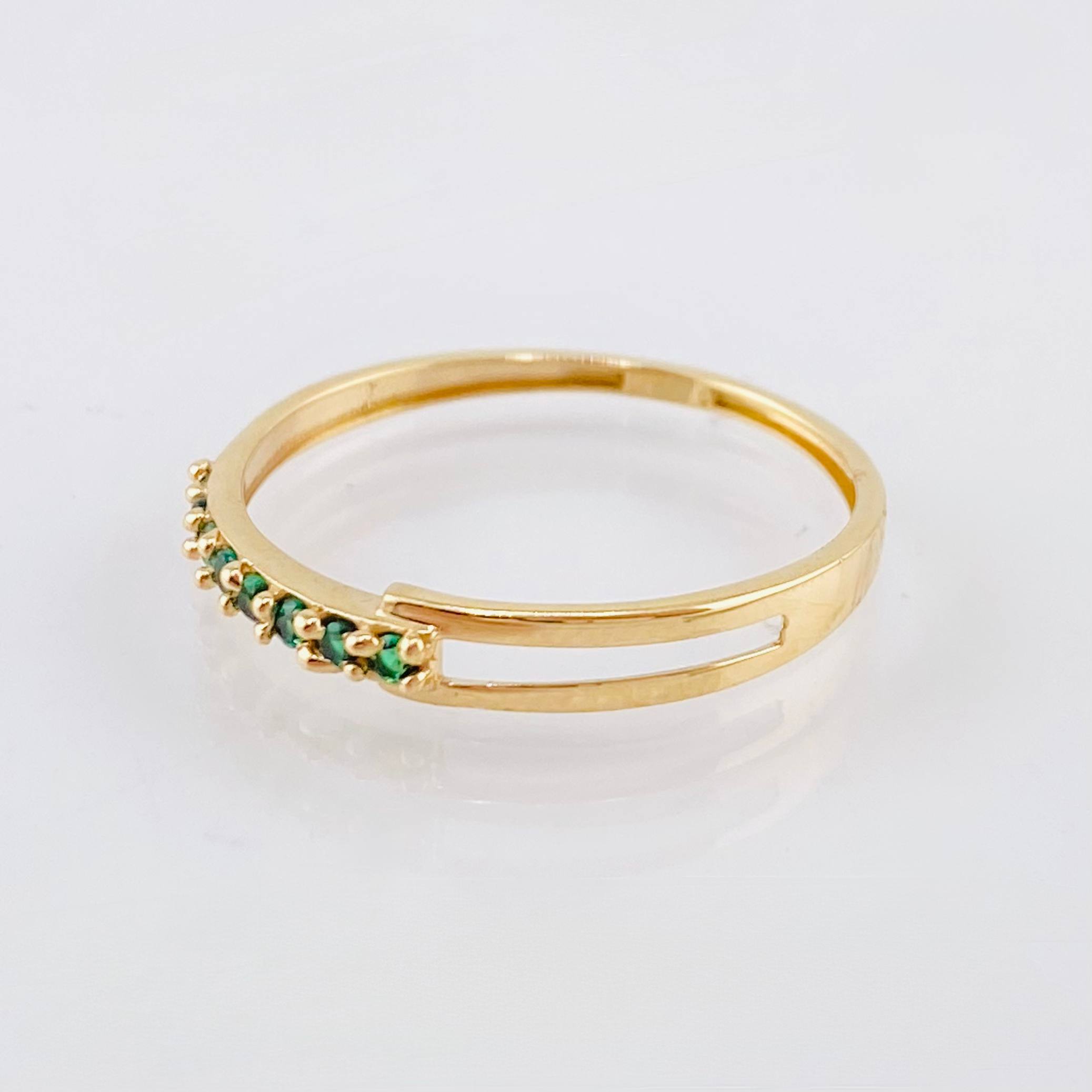 Anillo Carril Hueco 1.1gr / T8 / Oro Amarillo 18K ©
