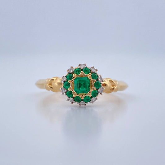 Lotus Flower Emerald Ring 3.2gr / Size 7 / Two Tone Yellow White 18K Gold &