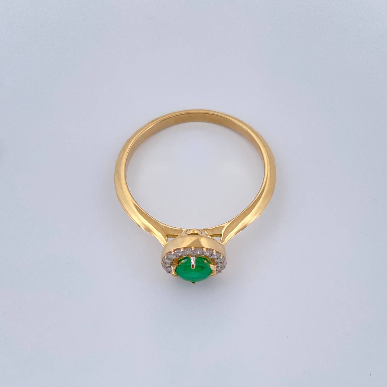 Halo Emerald Circle Ring 2.5gr / Size 6 3/4 18K Gold +0$