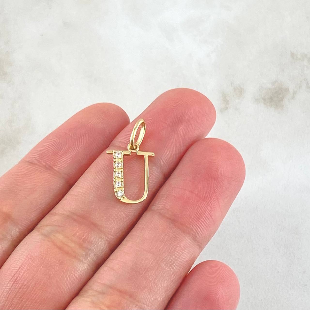 Pendant Letter U Silhouette 0.6gr / 2cm / 18K Gold
