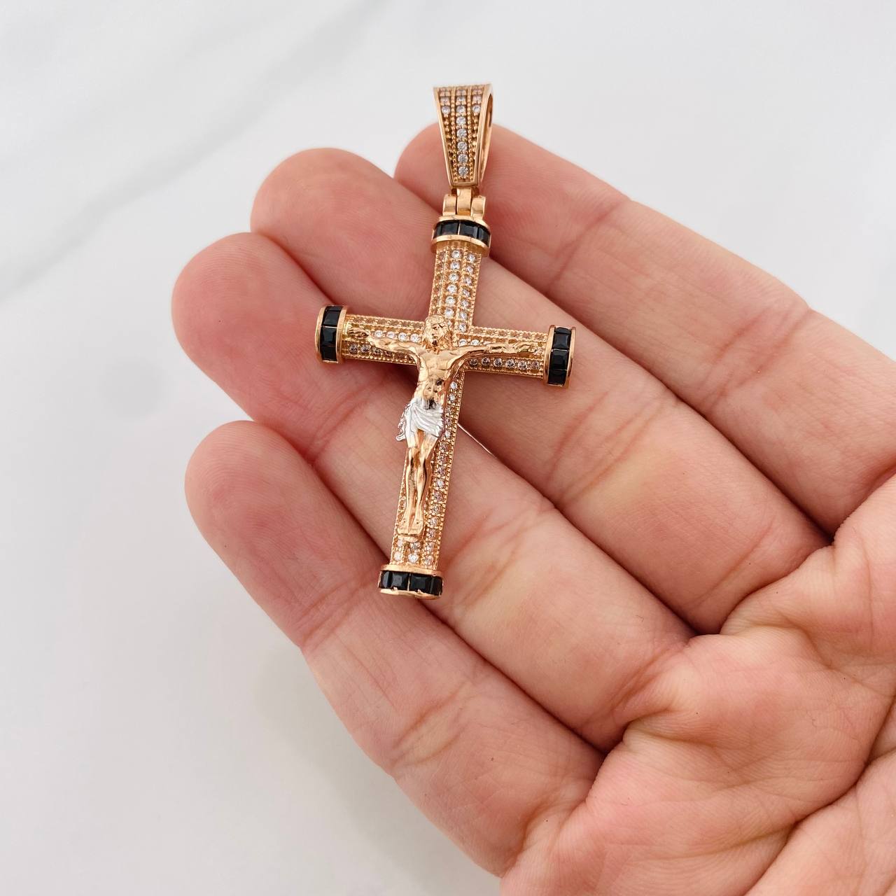 Dije Cruz Cristo 7.7g / 2 in Dos Oros Blanco Rosa 18K