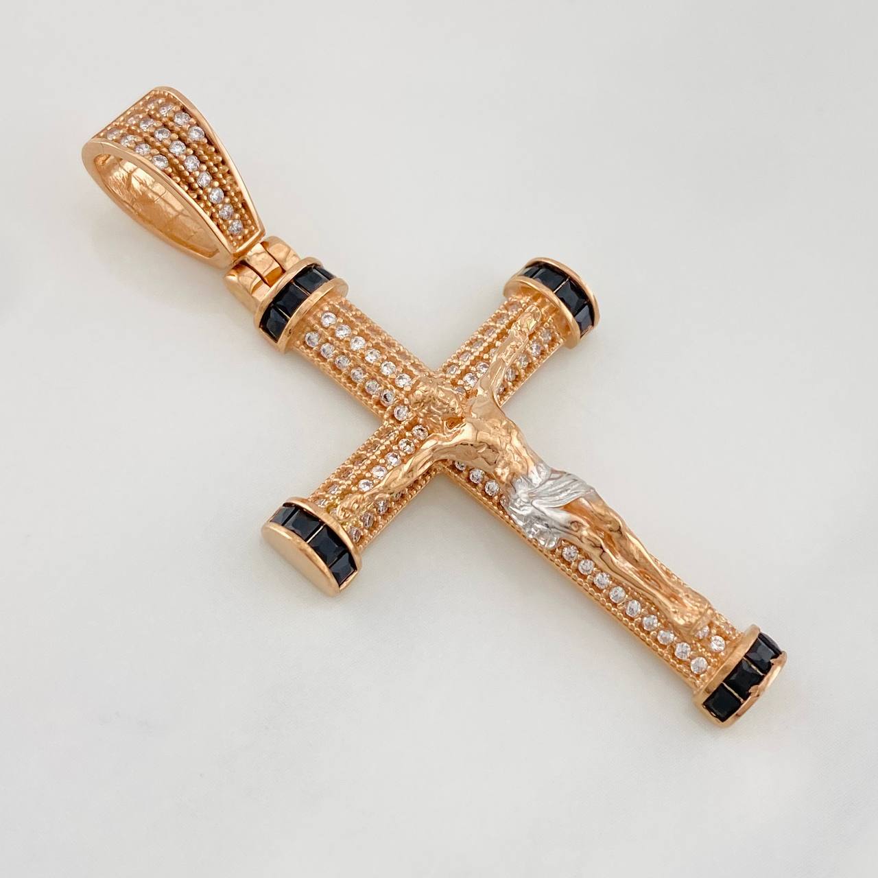 Dije Cruz Cristo 7.7g / 2 in Dos Oros Blanco Rosa 18K