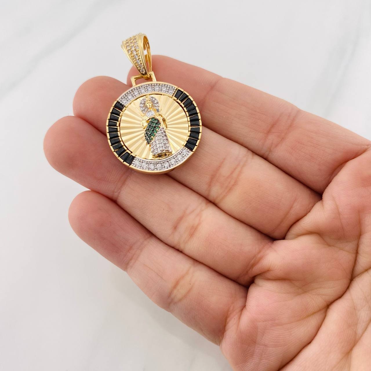 Dije San Judas Tadeo 6.65g / 1 1/2 in Tres Oros 18K