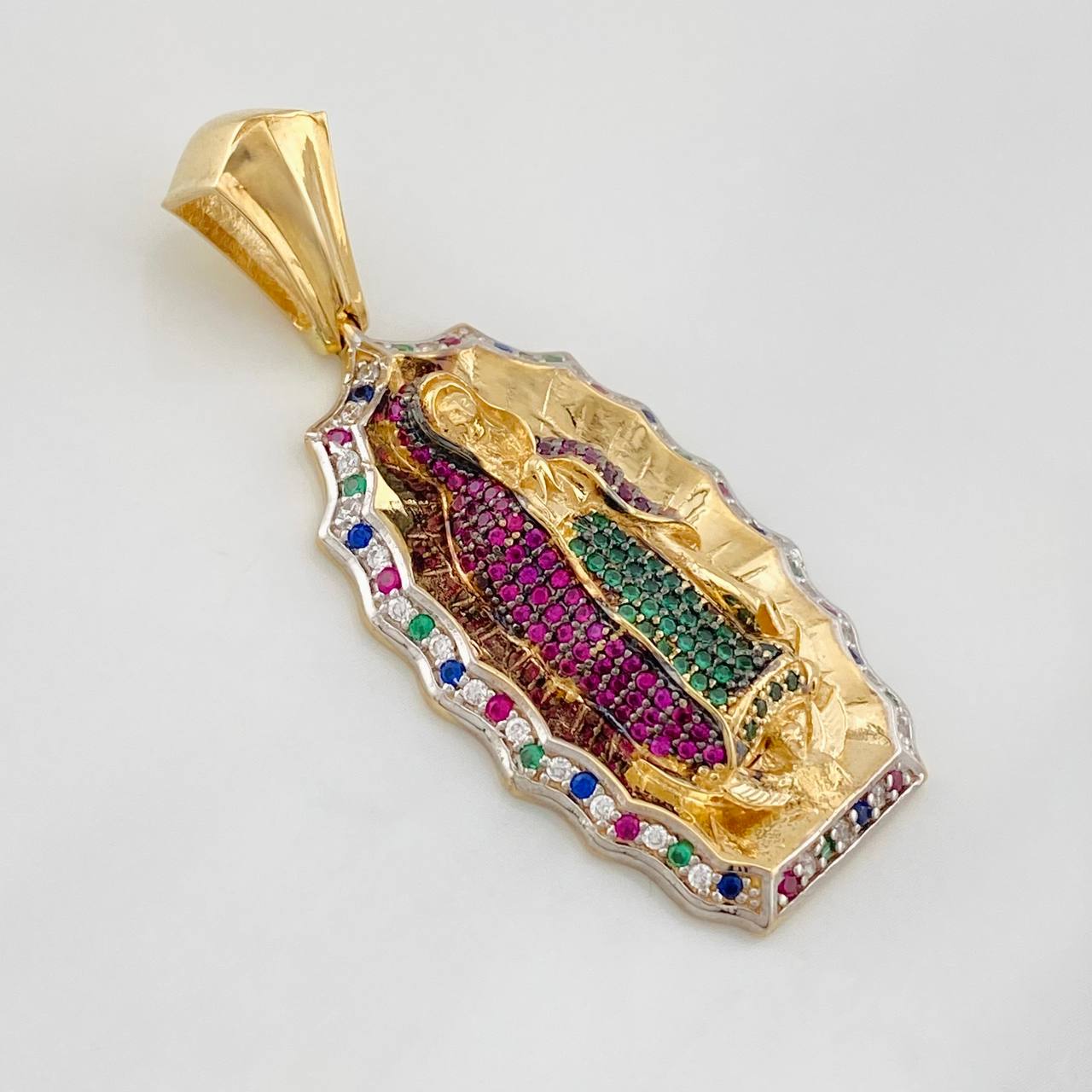 Dije Virgen de Guadalupe 15.65g / 2 in Tres Oros 18K