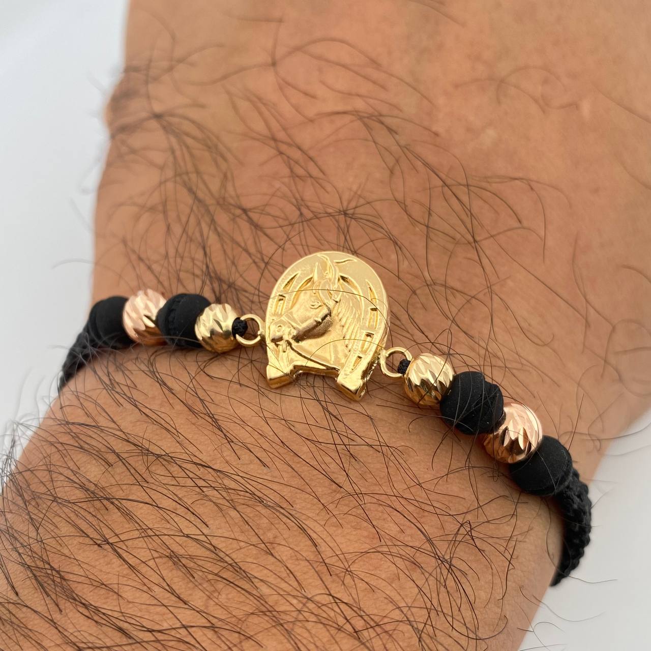 Black Horseshoe Bracelet 1.75gr / 18K Gold &