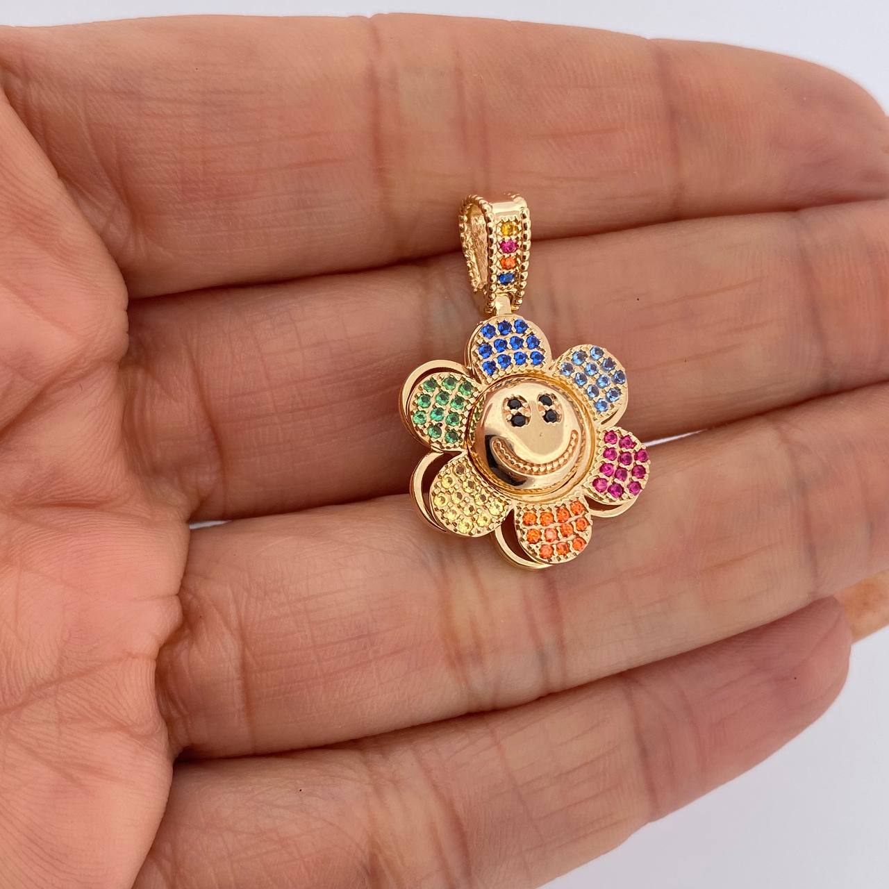 Pendant Pendant 4.3gr / 1.2in / 18K Gold &