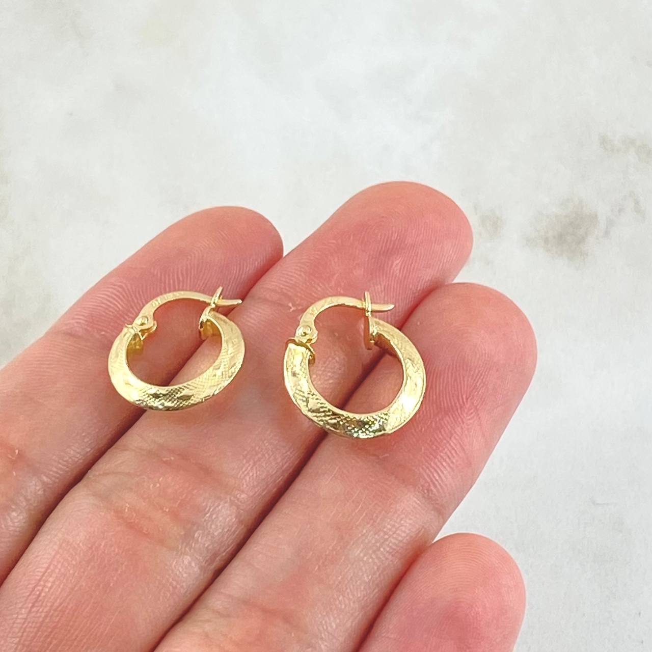 Hoop Earrings Clau 1.25gr / 1.5cm / 18K Gold