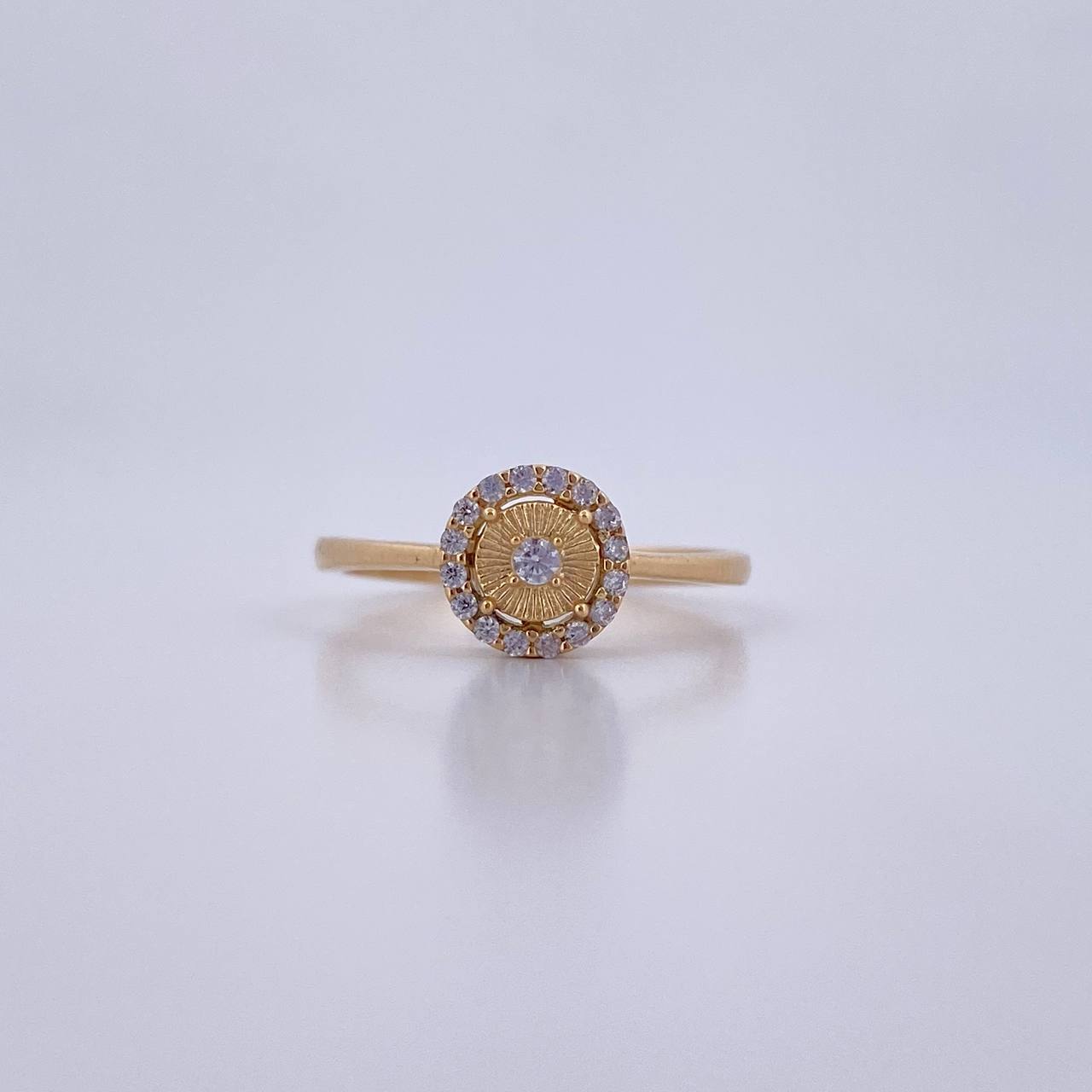 Circle Ring 1.7gr / T4 3/4 / White Zircons 18K Yellow Gold &