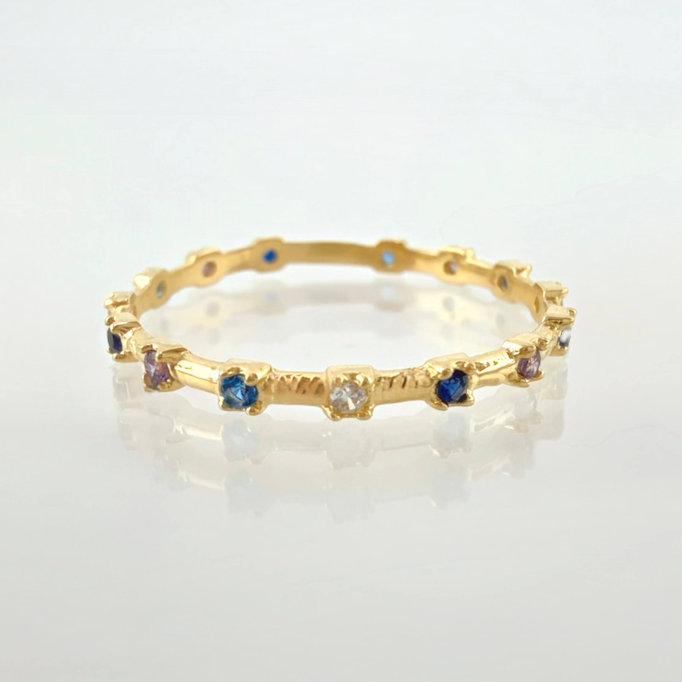 Anillo Centella Alternada 0.85gr / T7 / Oro Amarillo 18K ©