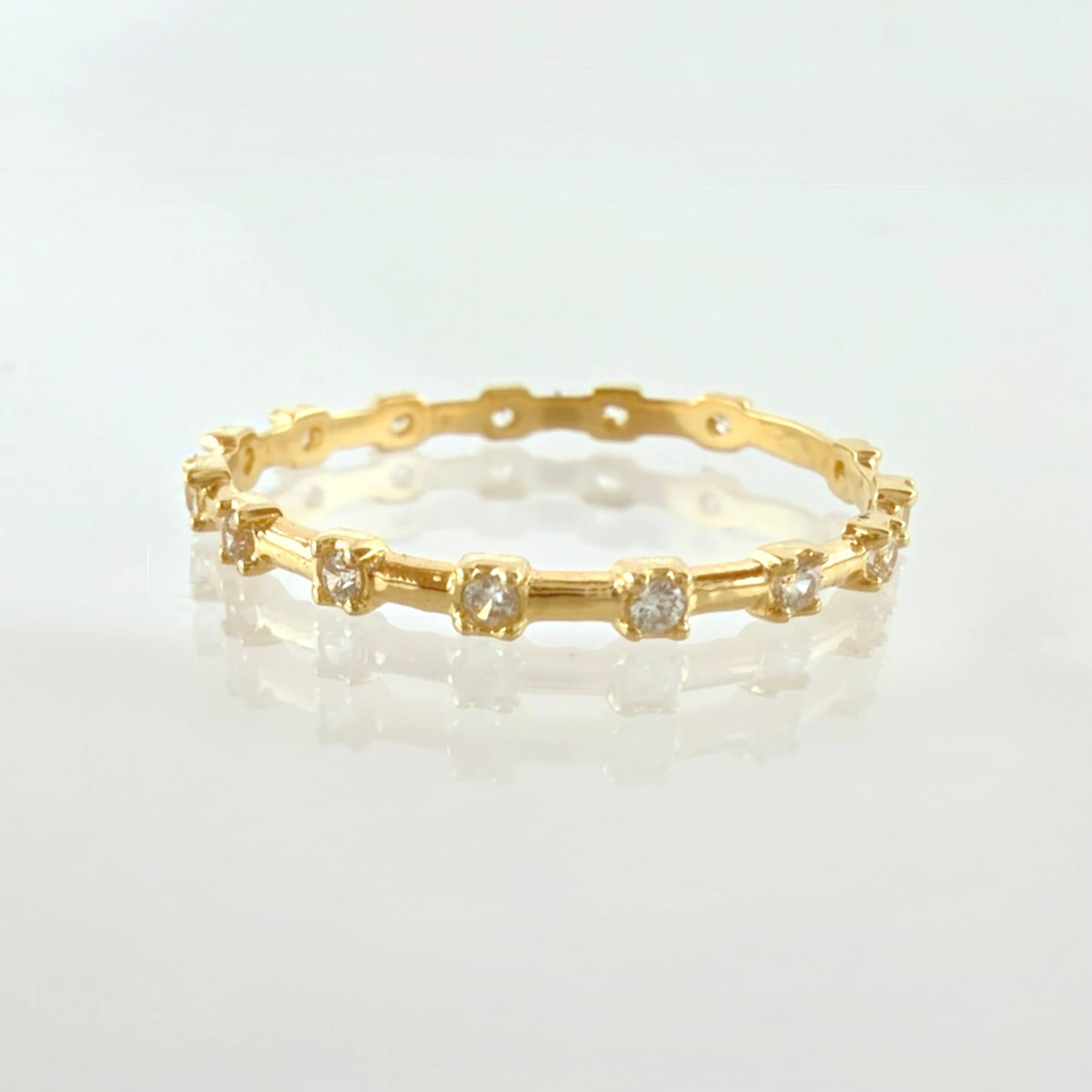 Anillo Centella Alternada 0.85gr / T7 / Oro Amarillo 18K ©