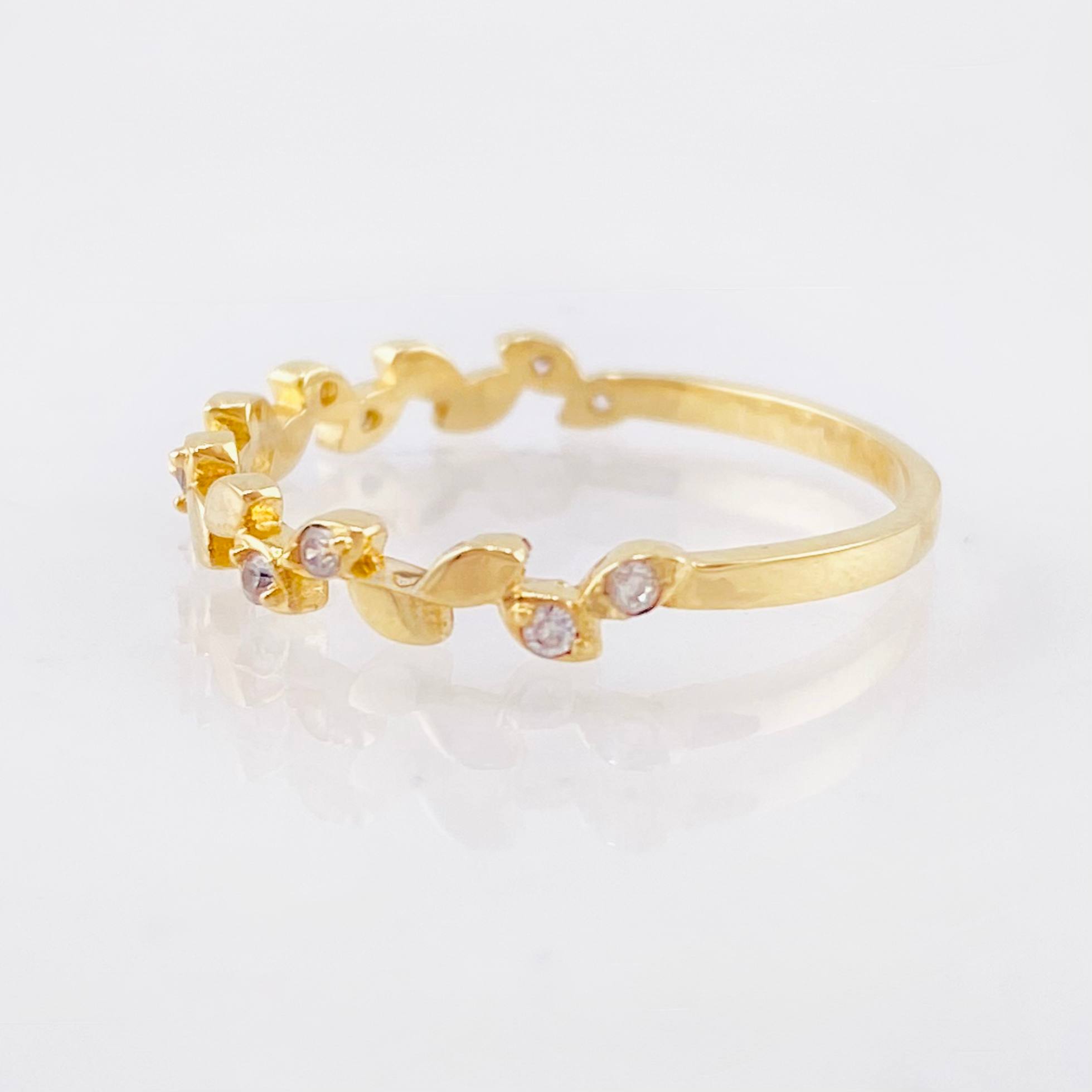 Anillo Rama De Laurel 1.35gr / T6 1/4 / Oro Amarillo 18K