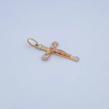Dije Cruz Cristo 2.1gr / 3.5cm / Tres Oros 18K &
