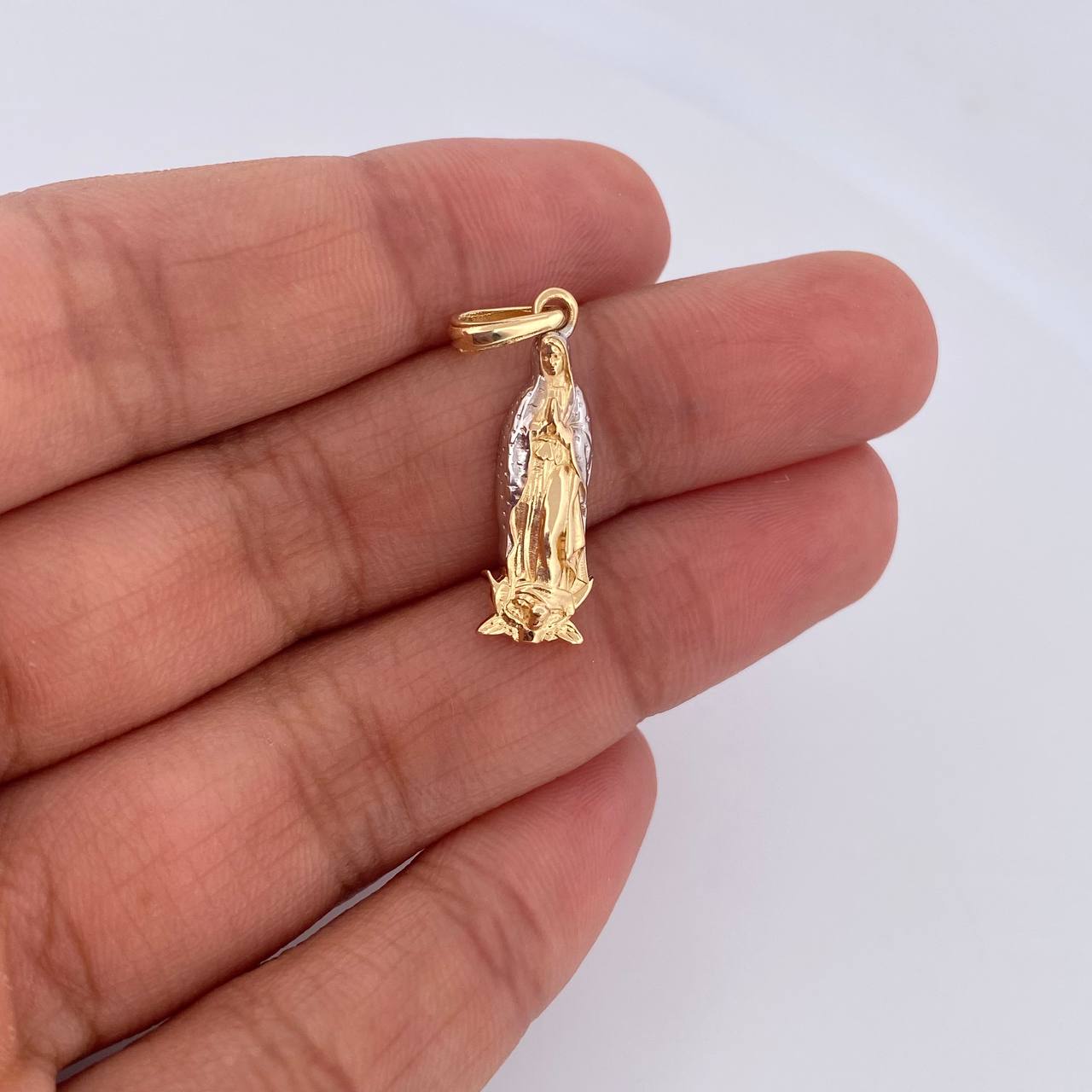 Pendant Virgin Guadalupe 1.75gr / 2.9cm / Two 18K Yellow and White Golds &
