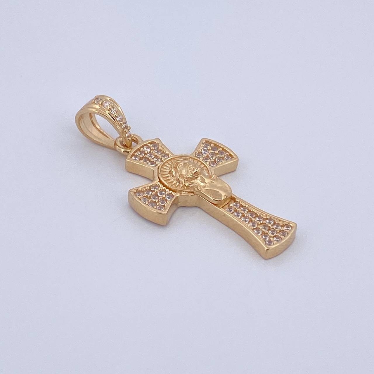 Dije Cruz Rostro Jesus 3.05gr / 3.2cm / Circones Blancos Oro Amarillo 18K &